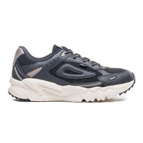 *tn fila venture tracer 2 pt, uk 7 eu41 Preto 34 BR