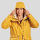Jaqueta-feminina-impermeavel-de-trilha-NH550-amarelo-G